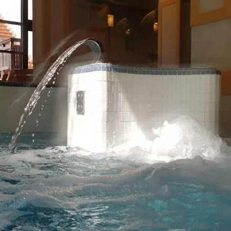 7 Pools Boutique