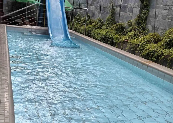 7 Pools Boutique Μπάνσκο