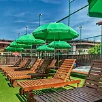Apartahotel 7 Pools Boutique