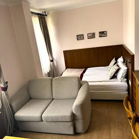 Апарт-готель 7 Pools Boutique 3*