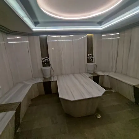 7 Pools Boutique 3*
