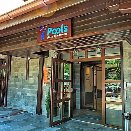 7 Pools Boutique 3*